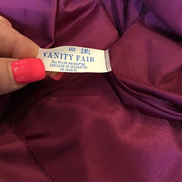 Vanity Fair Vintage Maroon Nightgown Robe Size Small - Picture 6 of 6